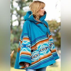 Beth Dutton Yellowstone Southwest Western Cape Jacket Size Large Cabin Cozy Coat